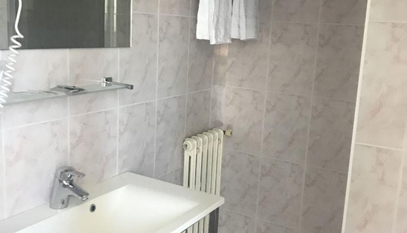 Zimmer mit Balkon - La Vigneraie