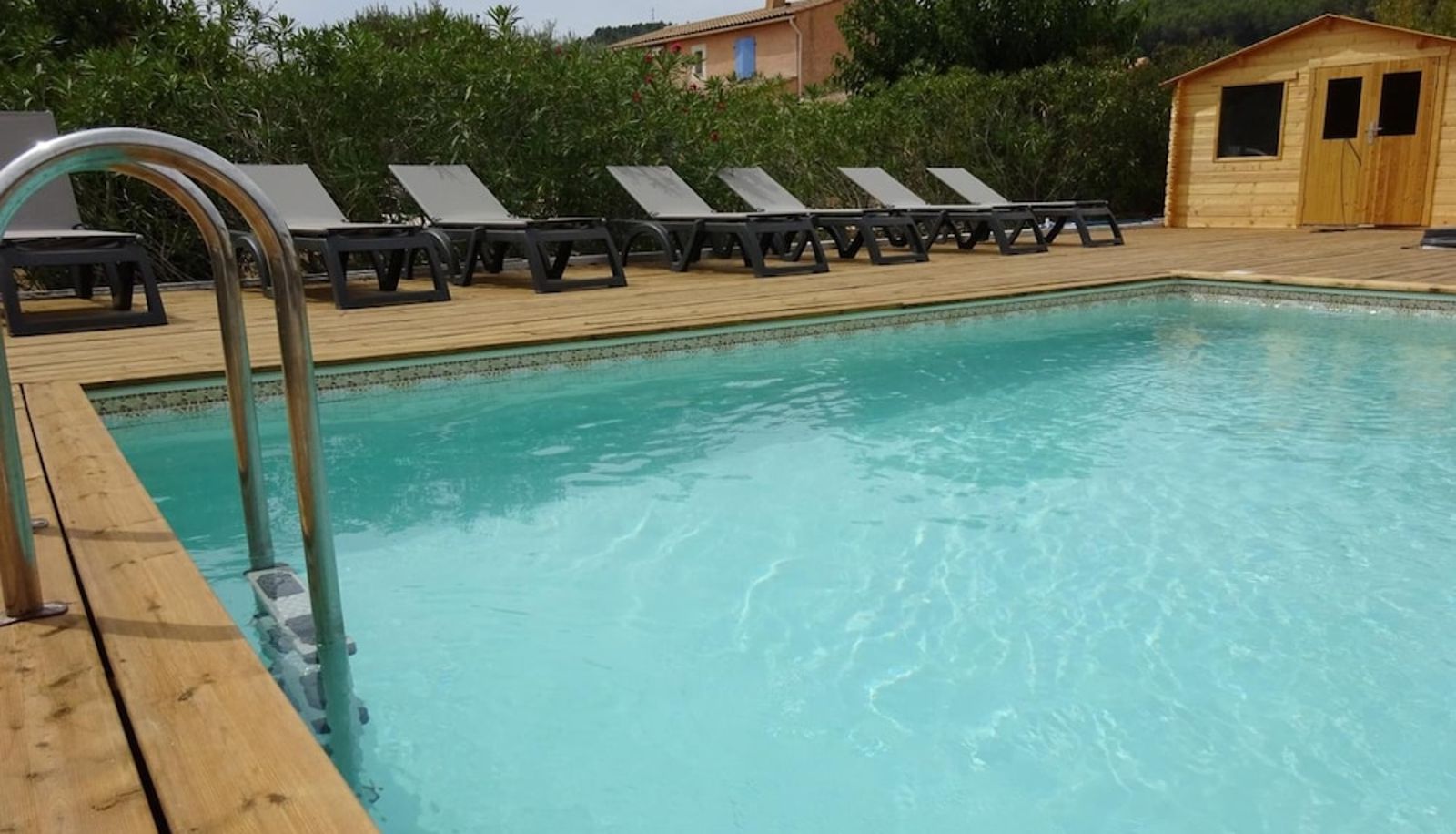 Pool - Hôtel Restaurant Le Castel Fleuri