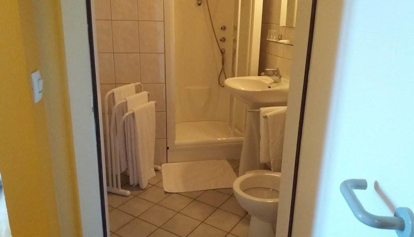 Habitación triple - Auberge Le Petit Haut