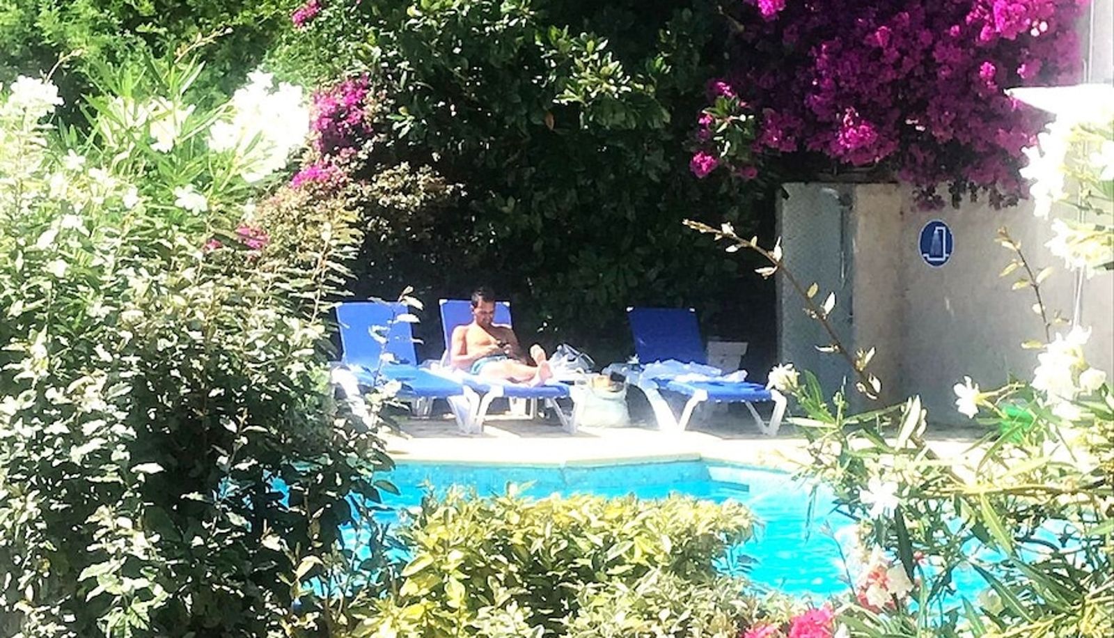 Basen - adult-only hotel with sauna & jacuzzi Les Jardins de Bormes
