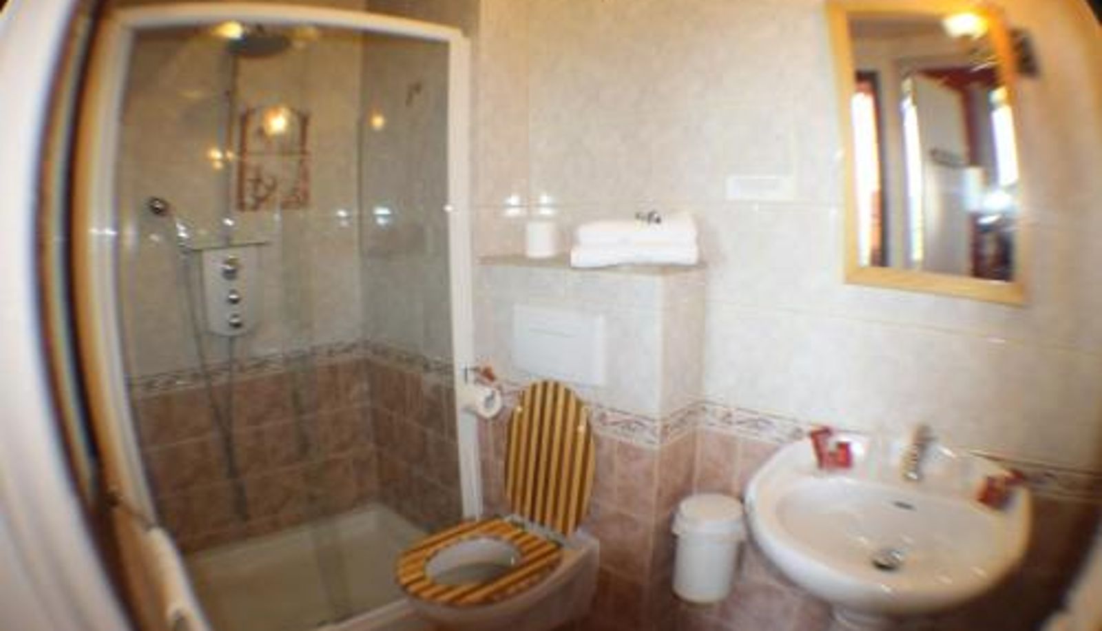 Bathroom - Hotel Raymond VII