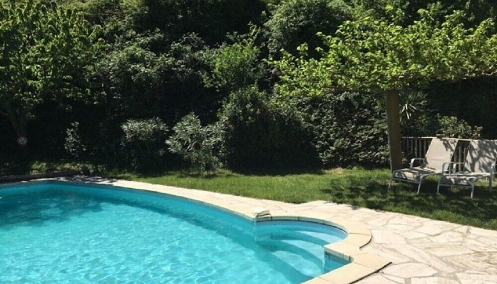 Piscine - B&B Les Volets Bleus