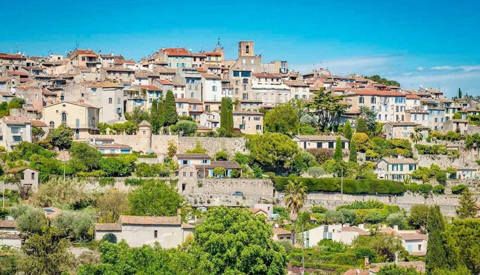 Area esterna dell'hotel - Domaine La Tour Carrée
