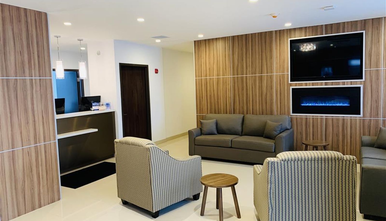Lobby - Chandni Victoria BW Signature Collection