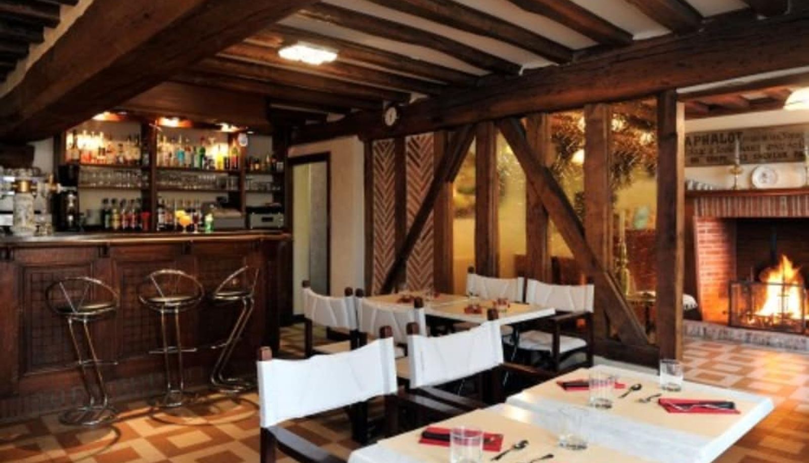 Sala śniadaniowa - Auberge de la Croix Blanche