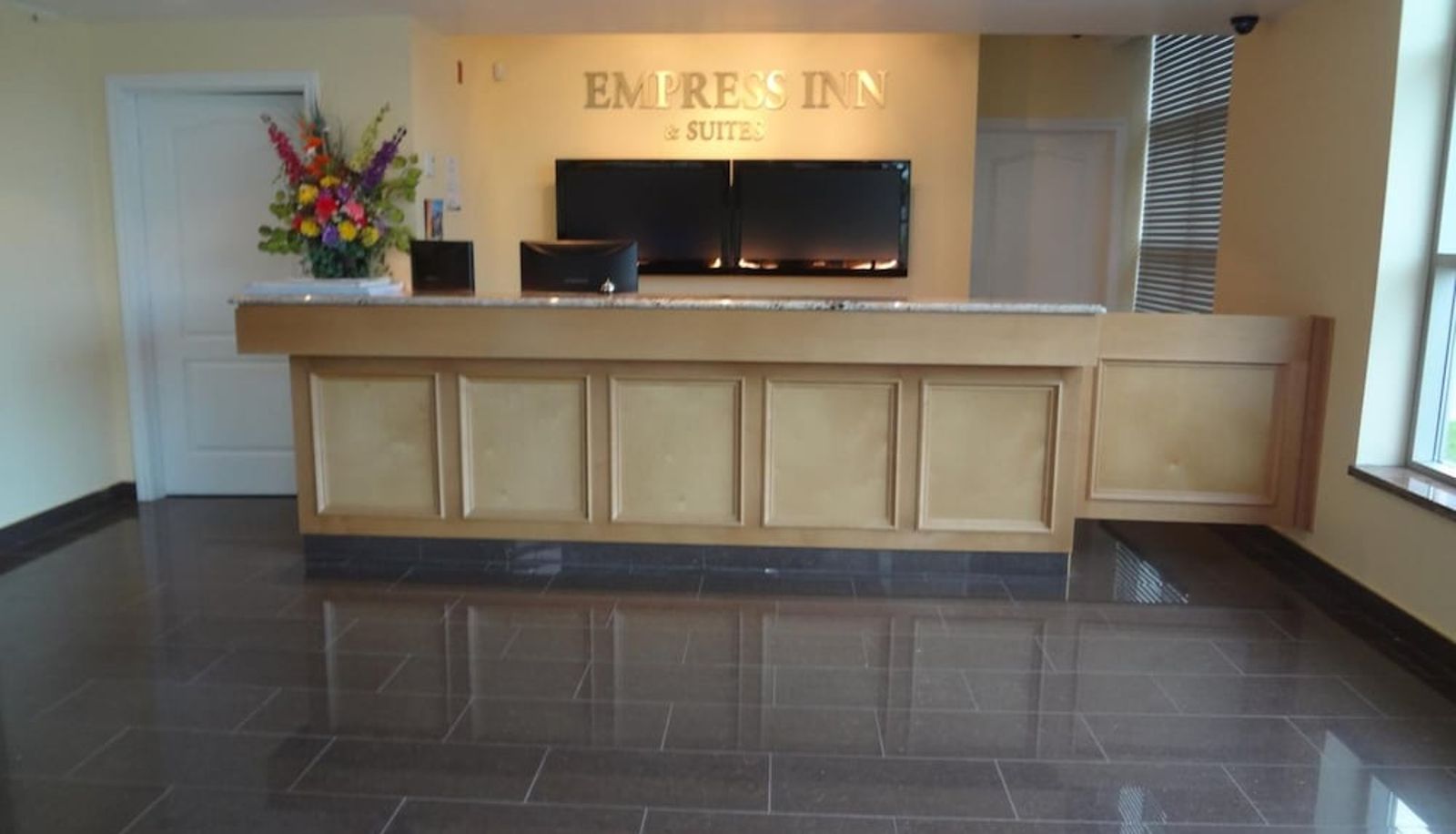 Info - Empress Inn and Suites by The Falls