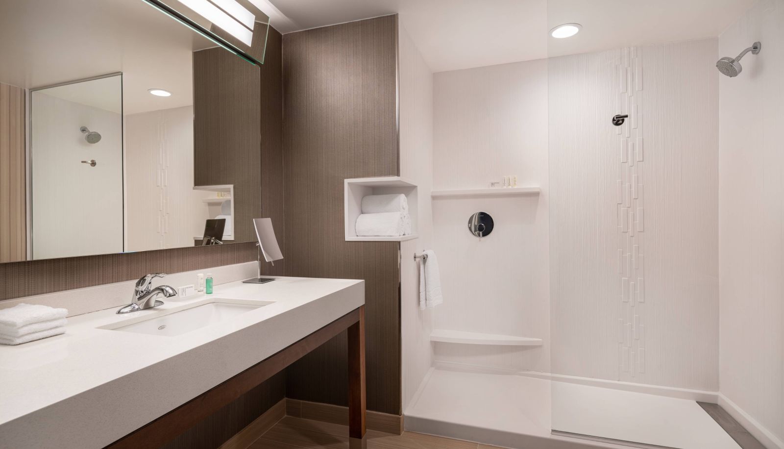 Zimmer - Courtyard by Marriott Petaluma Sonoma County