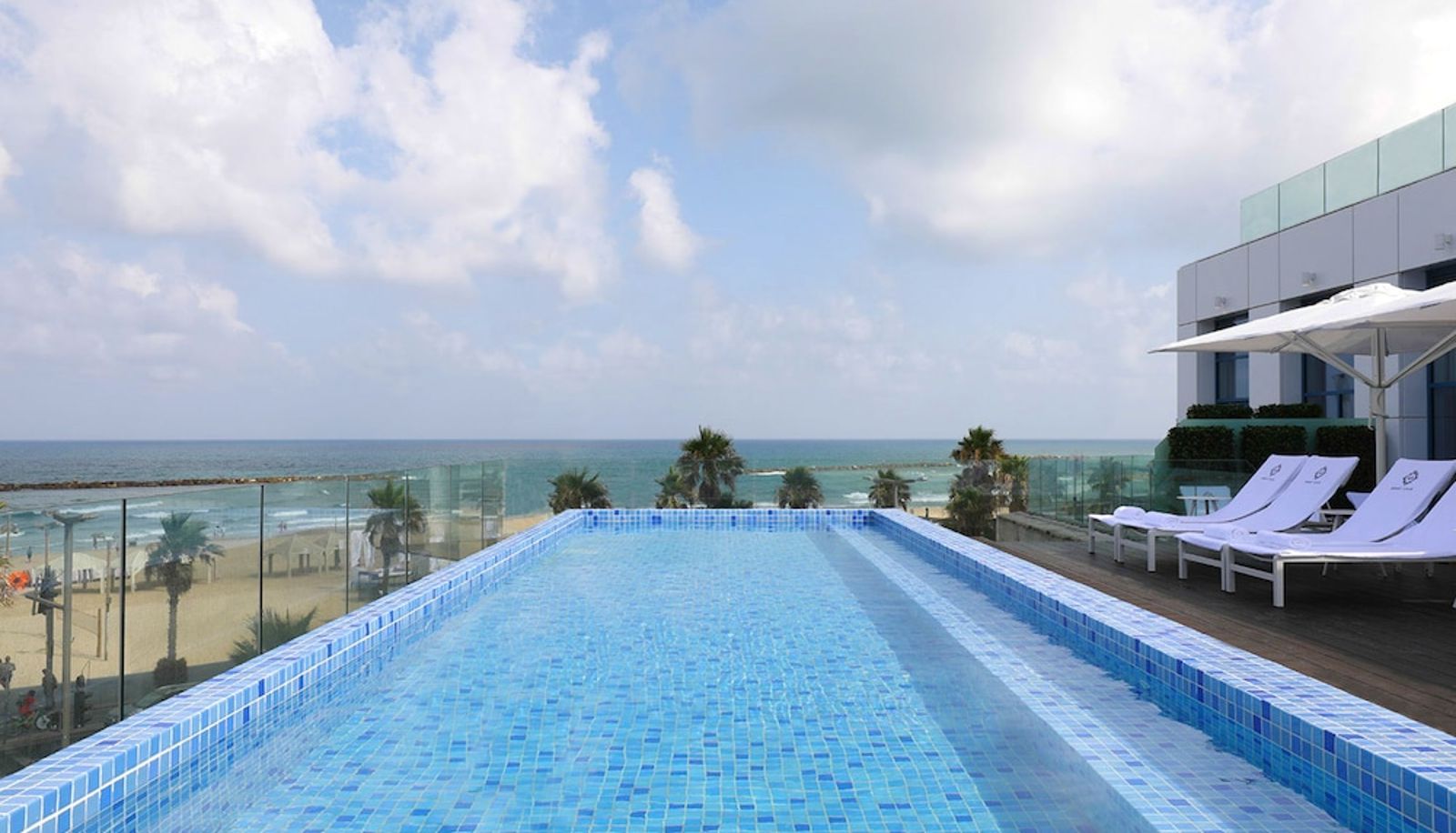 Pool - Opera Tel Aviv Hotel