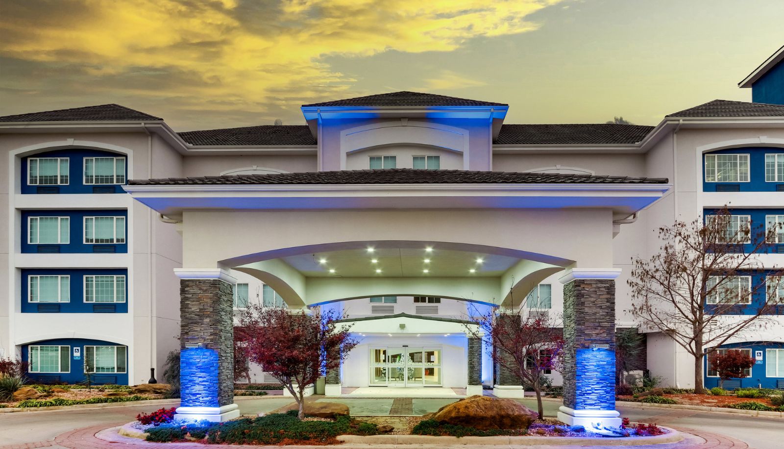 Info - Holiday Inn Express & Suites ARDMORE by IHG