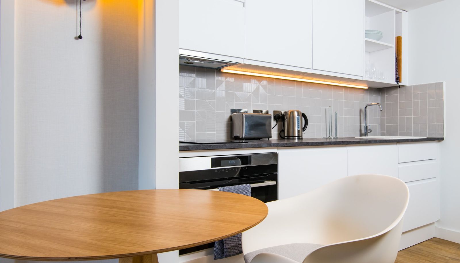Zimmer - Staybridge Suites CARDIFF by IHG
