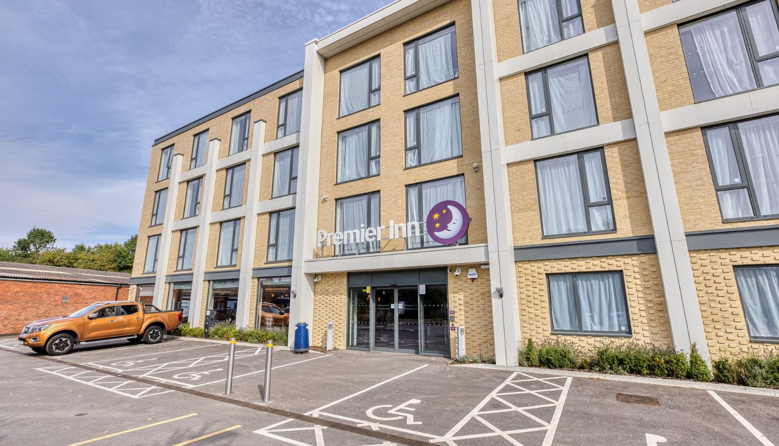 Info - Premier Inn Bury St Edmunds North (A14)