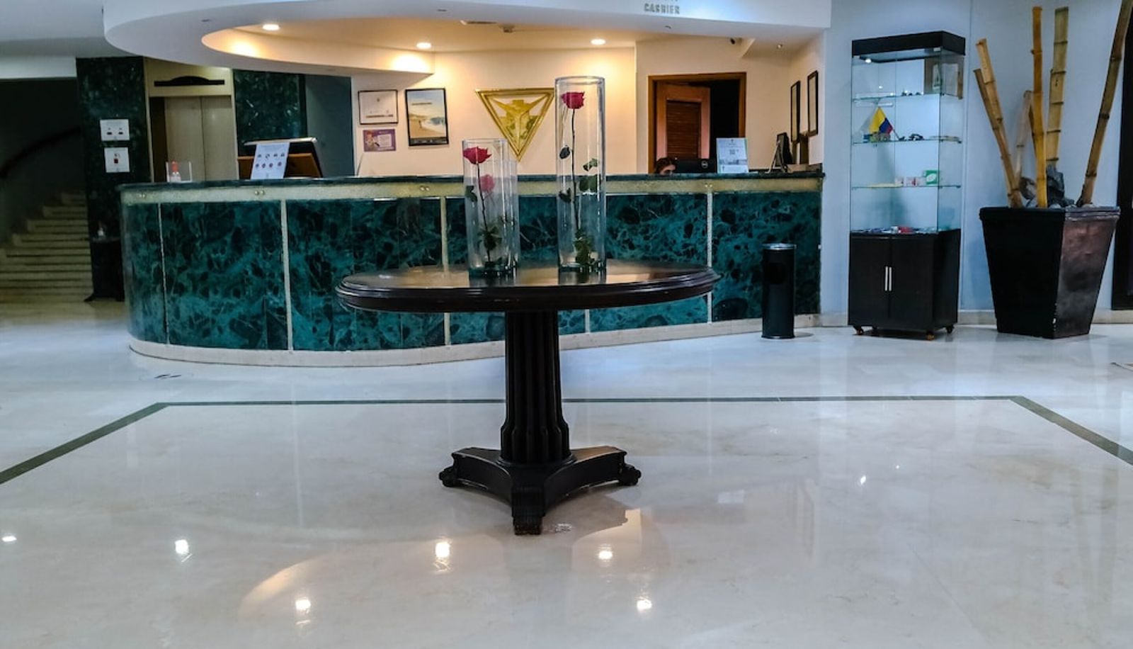 Recepción - Hotel Internacional La Triada