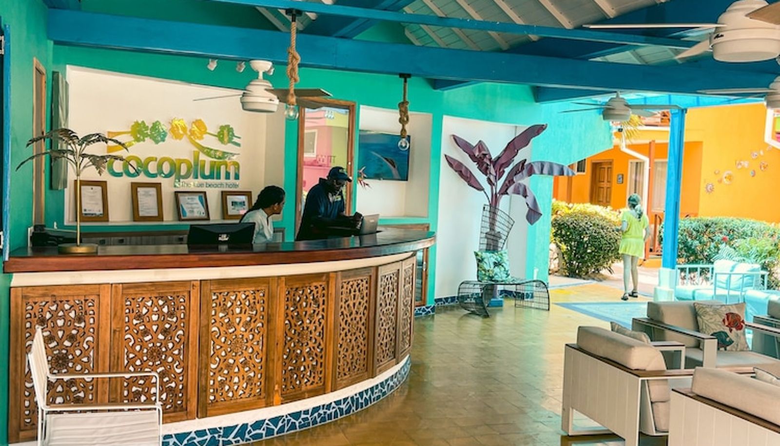 Rezeption - Cocoplum Beach Hotel