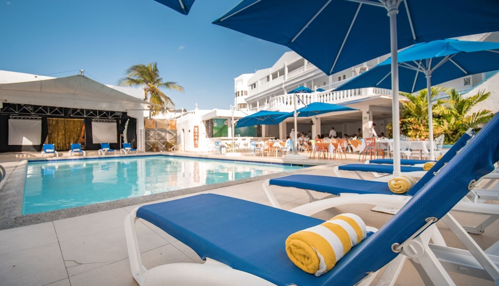 Pool - Hotel El Dorado