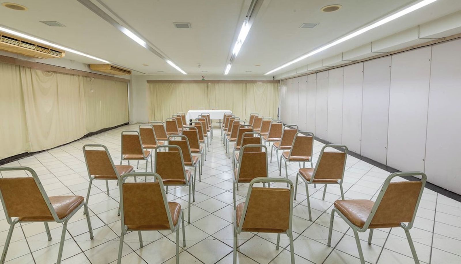 Meetingzimmer - Rede Andrade Onda Mar