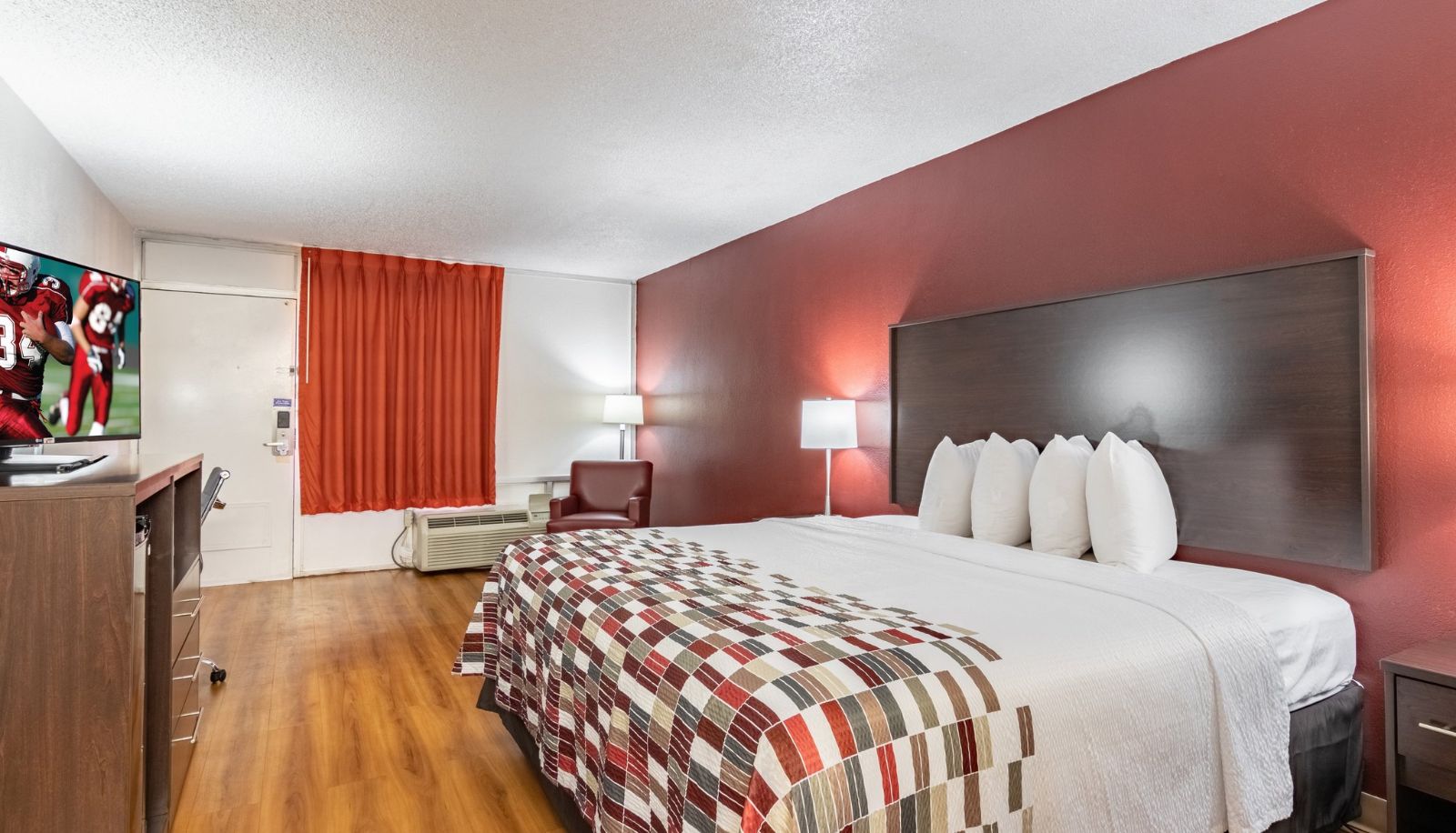 Zimmer - Red Roof Inn Forsyth