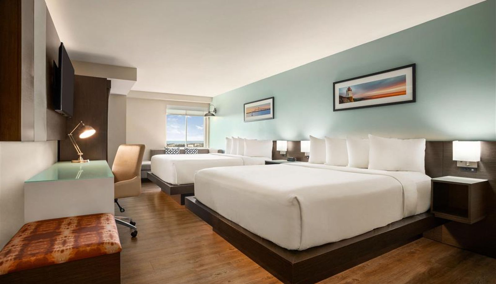 Camera - Wyndham Newport Hotel