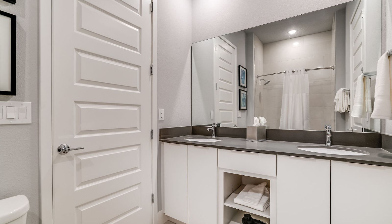 Camera - Spectrum Resort Villas Orlando and Waterparks