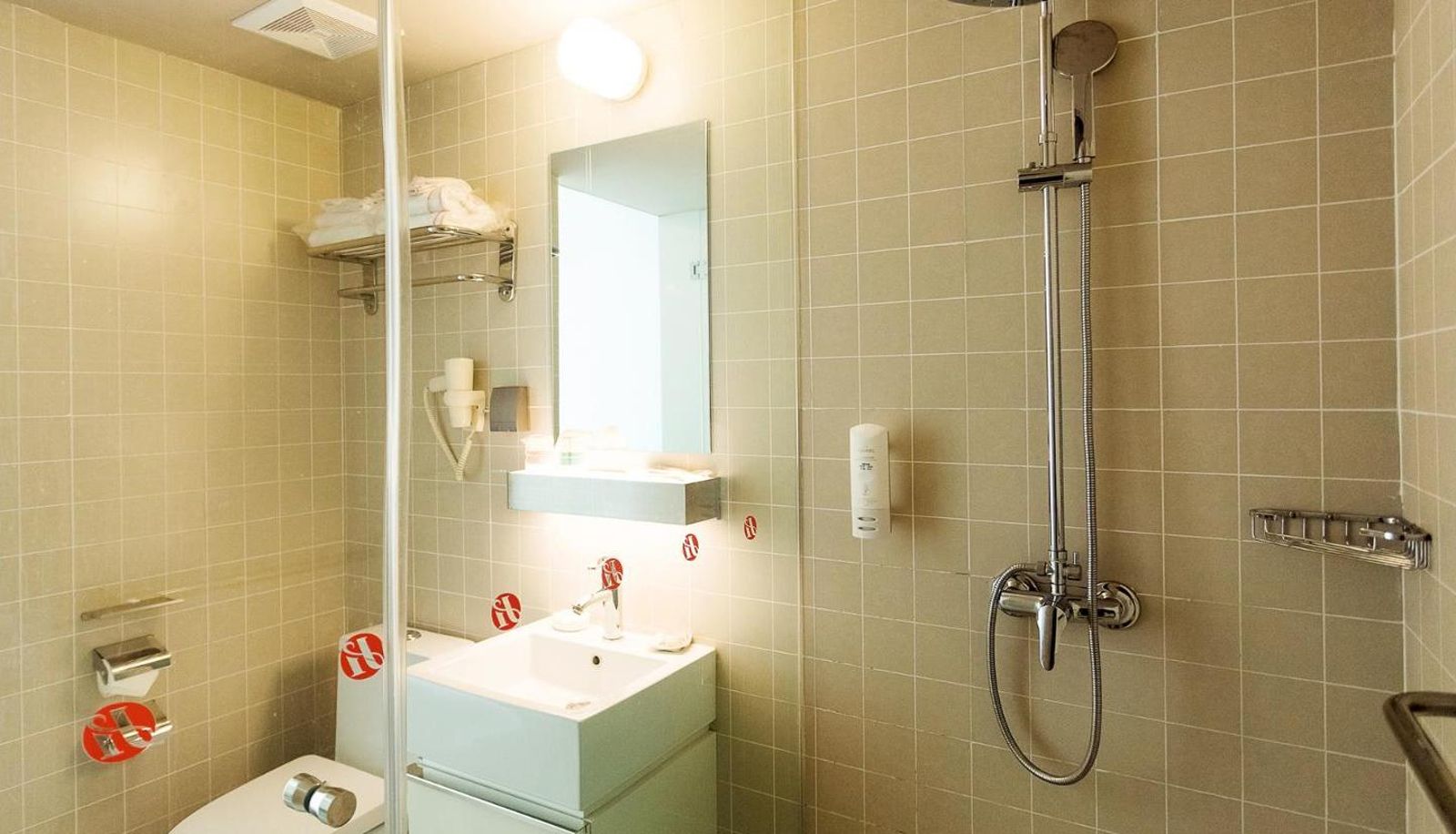 Innenbreich - Jinjiang Inn Select Pu‘er CBD People’ Hospital Hotel