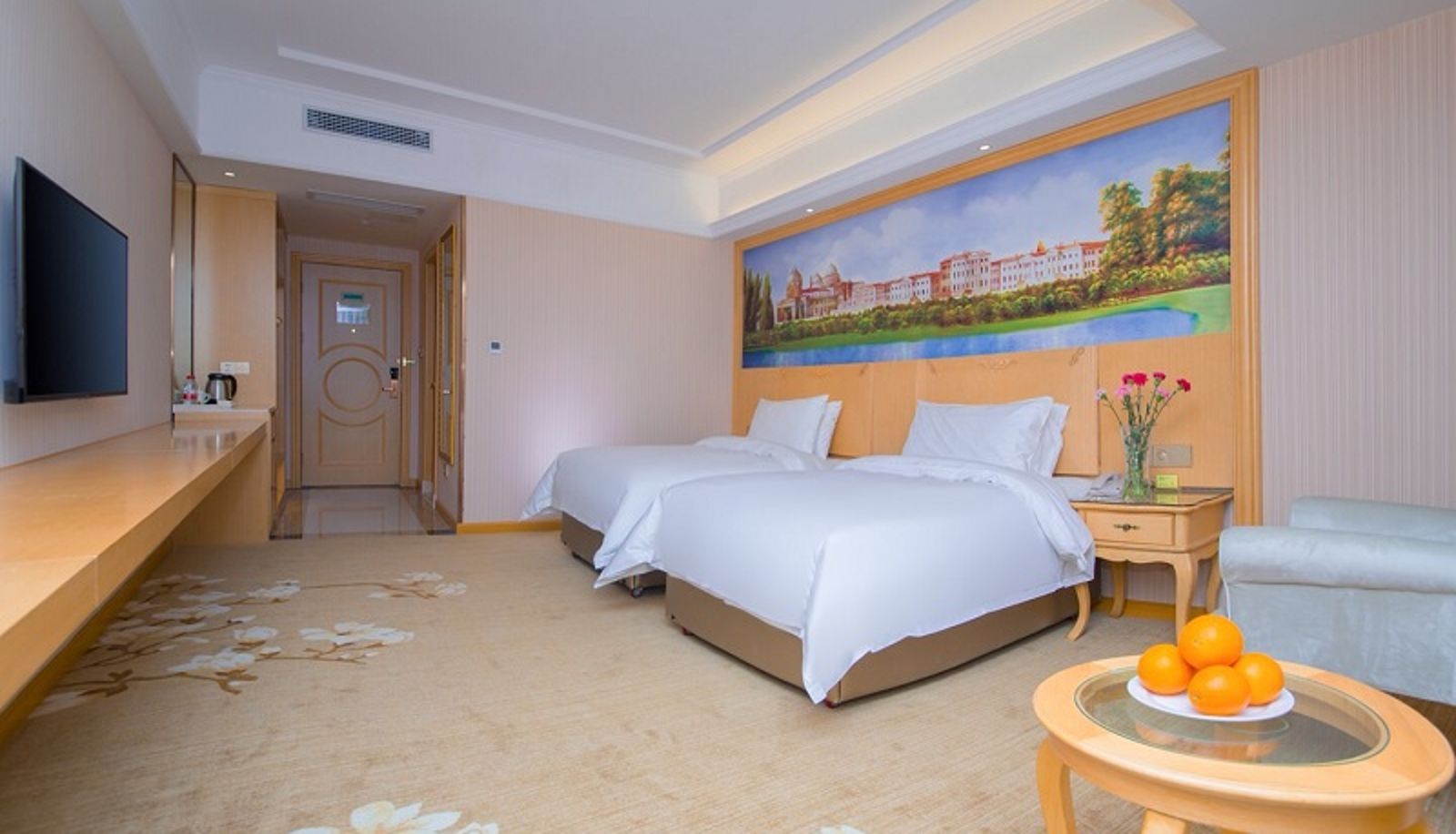 Camera - Vienna Hotel (Wuhan Hankou railway station Zhuyeshan subway station store)