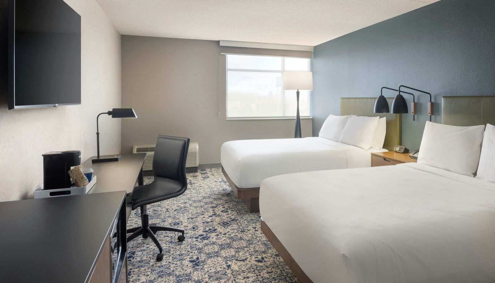 Room - Four Points by Sheraton Saginaw