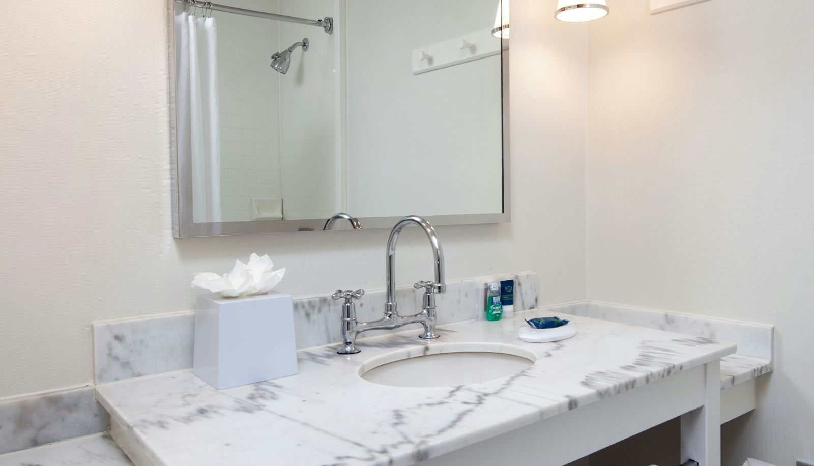 Room - Four Points by Sheraton San Diego