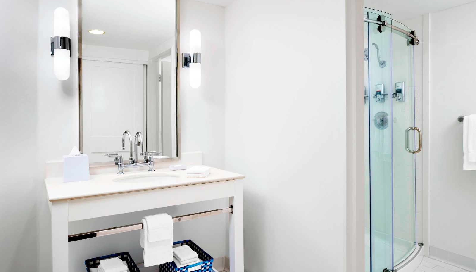 Room - Four Points by Sheraton Ventura Harbor Resort