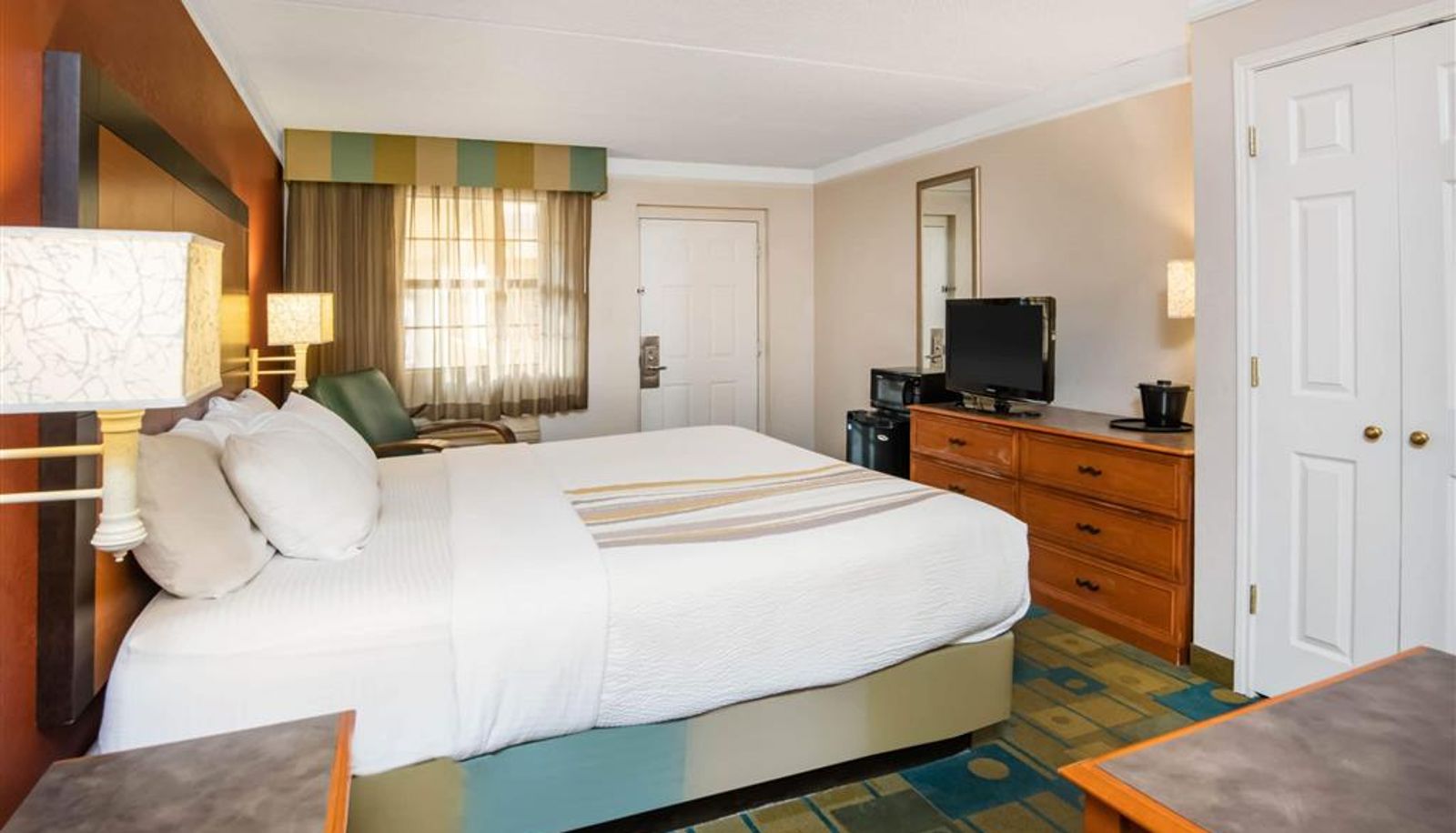 Zimmer - La Quinta Inn by Wyndham Colorado Springs Garden of the Gods