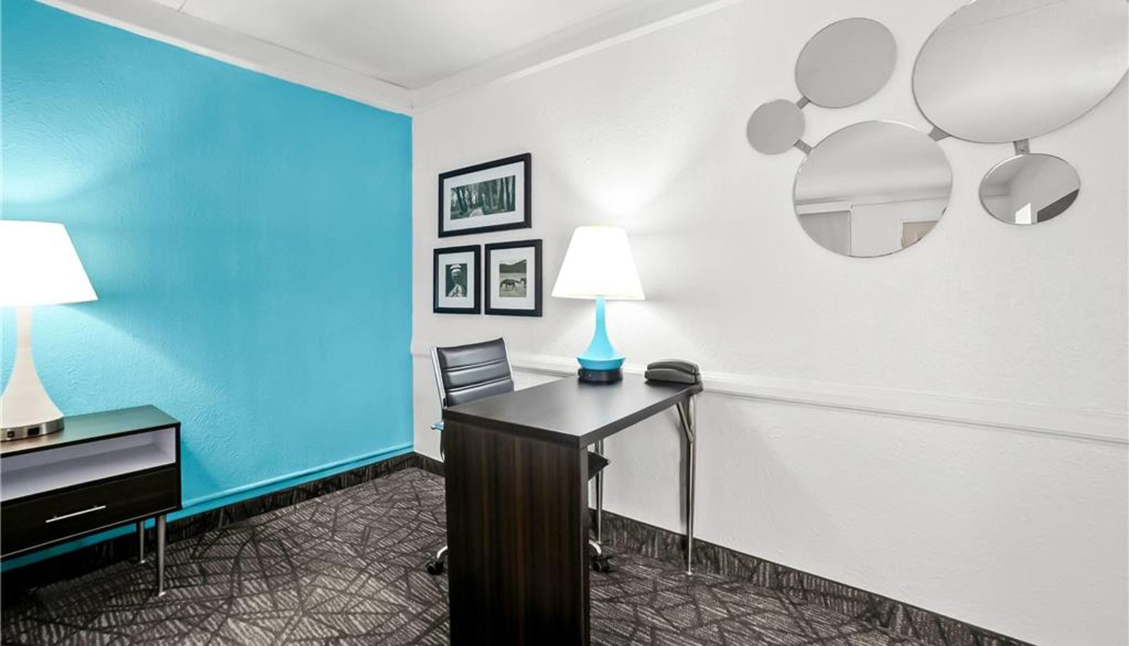 Zimmer - Howard Johnson by Wyndham Columbus Fort Moore