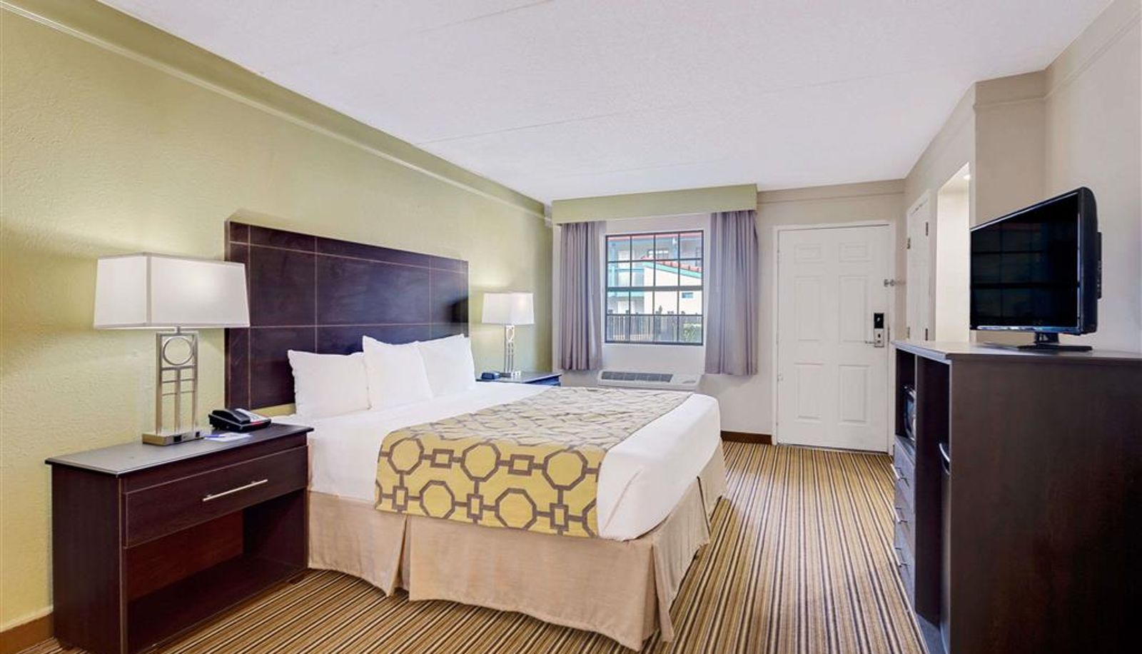 Camera - Baymont by Wyndham Jacksonville Orange Park