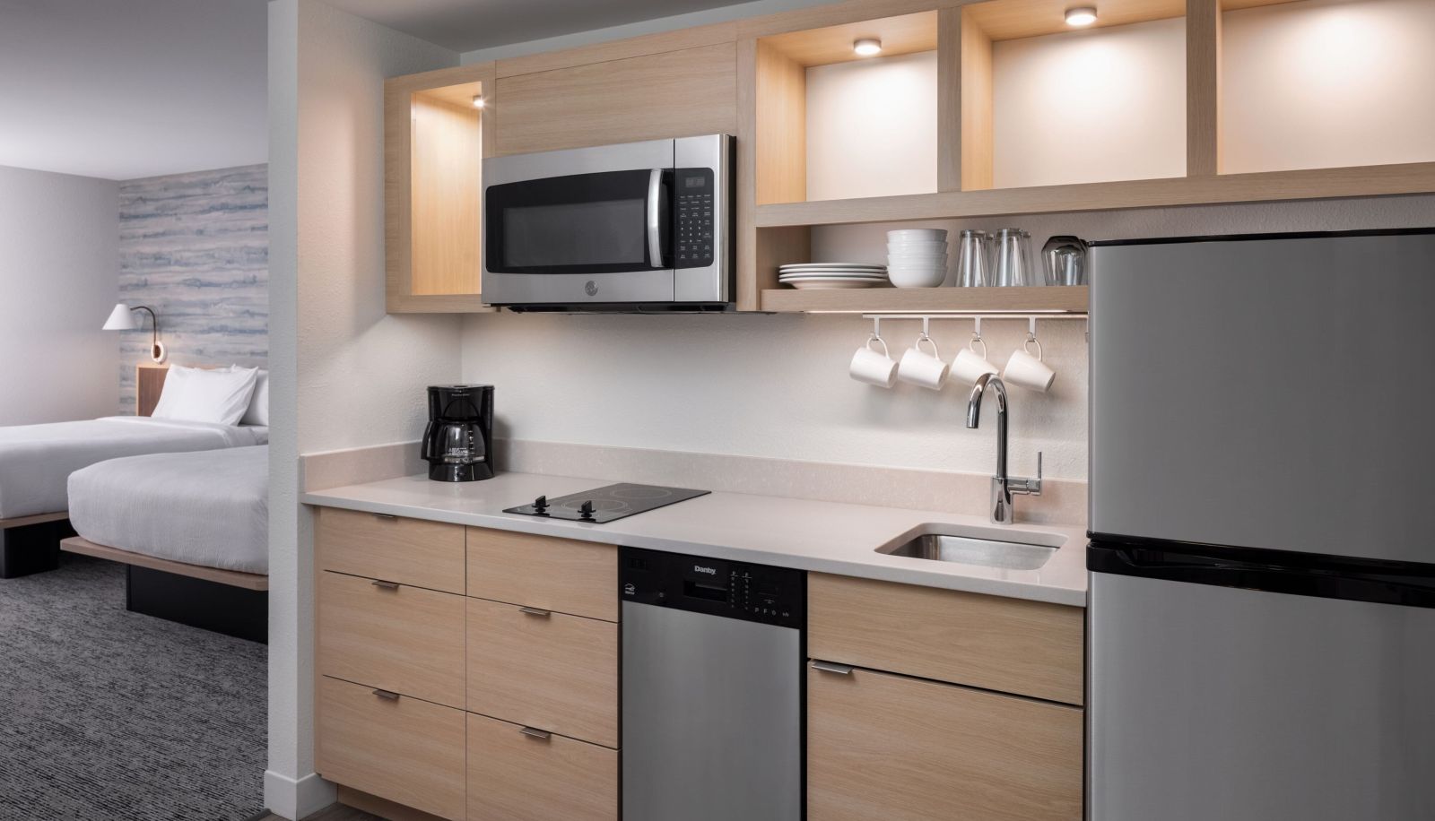 Zimmer - TownePlace Suites by Marriott West Kelowna