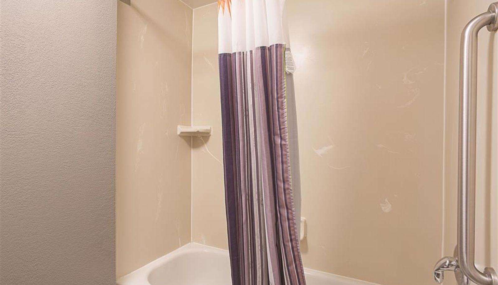 Zimmer - La Quinta Inn by Wyndham Fresno Yosemite