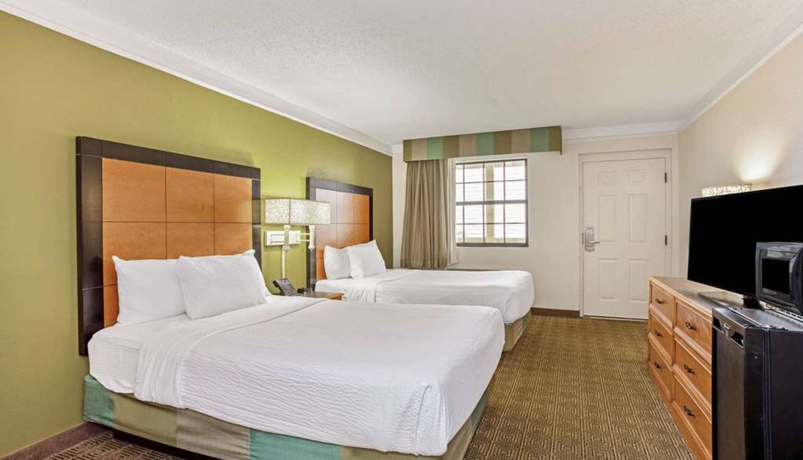 Room - La Quinta Inn by Wyndham Orlando Airport West
