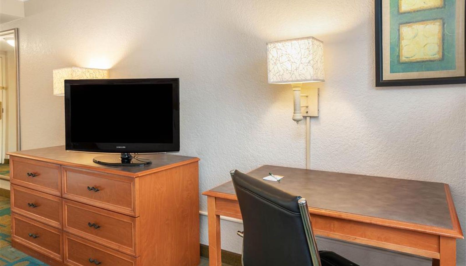 Zimmer - La Quinta Inn & Suites by Wyndham Seattle Sea-Tac Airport
