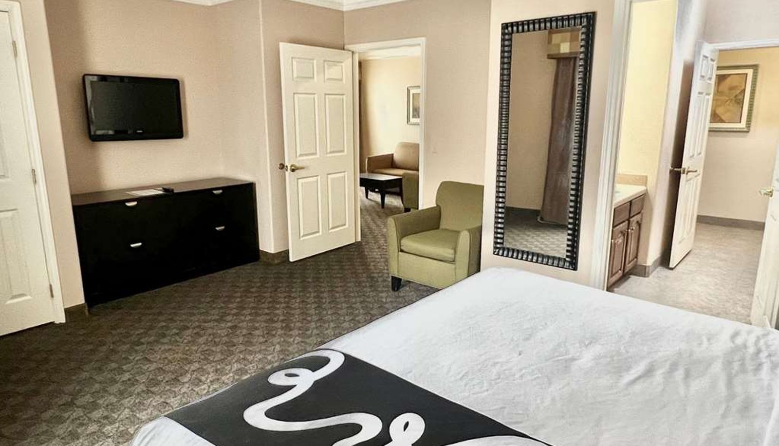 Zimmer - La Quinta Inn & Suites by Wyndham Pharr RGV Medical Center