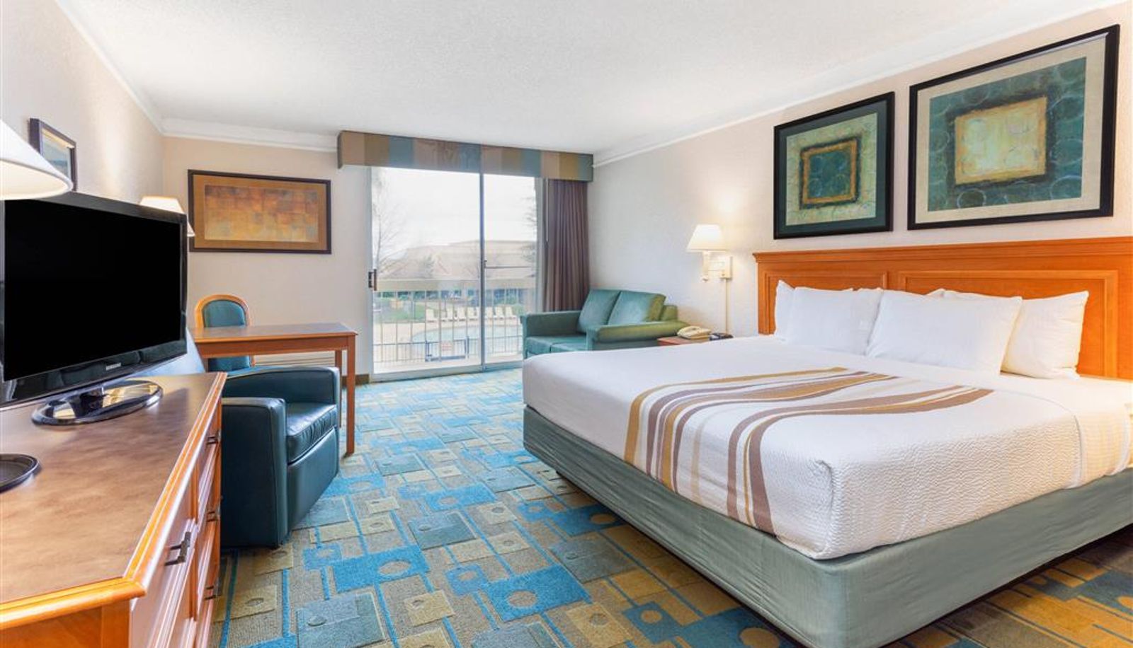 Zimmer - La Quinta Inn & Suites by Wyndham Redding