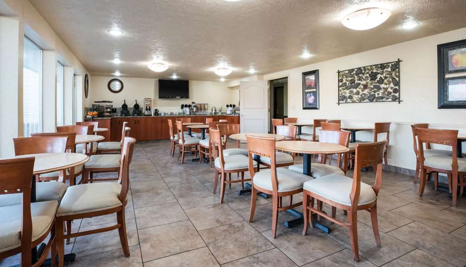 Interior view - Wenatchee Inn