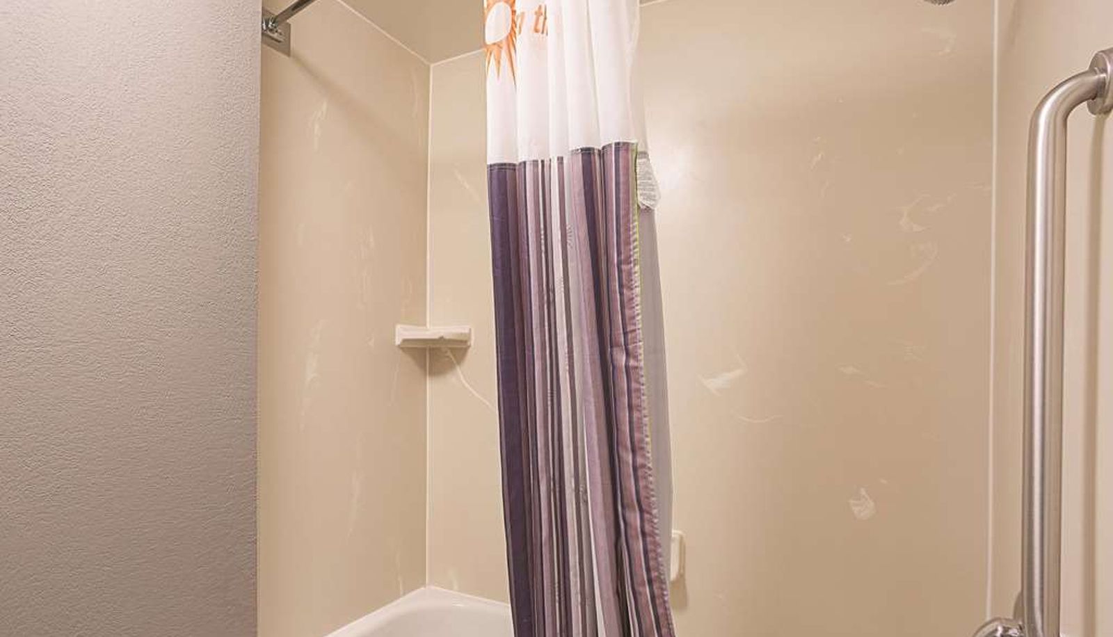 Zimmer - La Quinta Inn & Suites by Wyndham Univ Area Chapel Hill