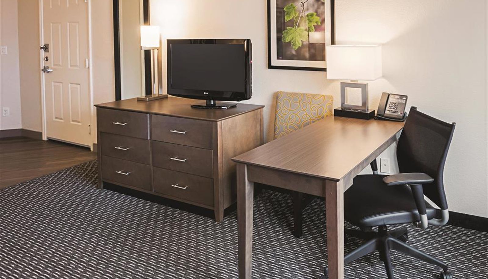 Room - La Quinta Inn & Suites by Wyndham Fort Worth City View