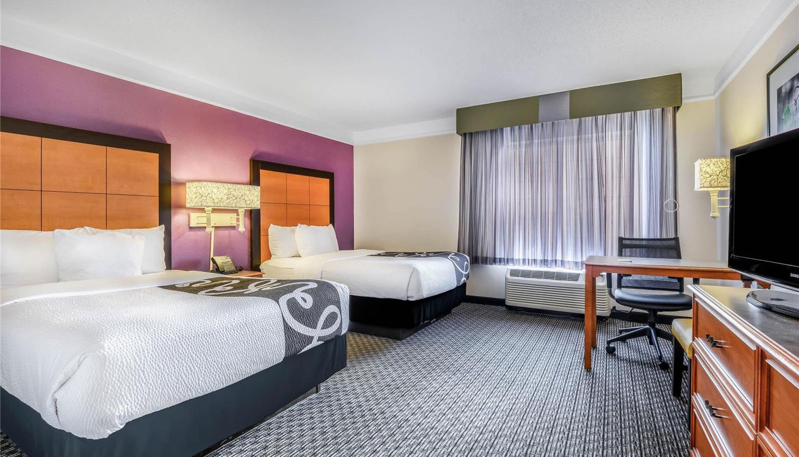 Zimmer - La Quinta Inn & Suites by Wyndham Myrtle Beach Broadway Area