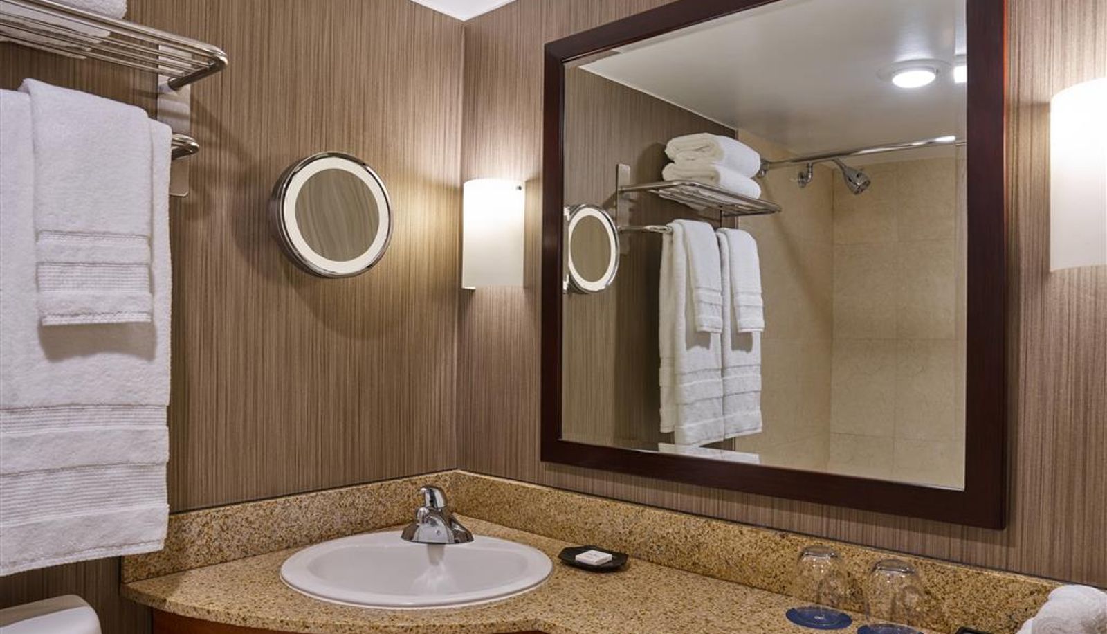 Chambre - Trademark Collection by Wyndham Courtland Grand Hotel