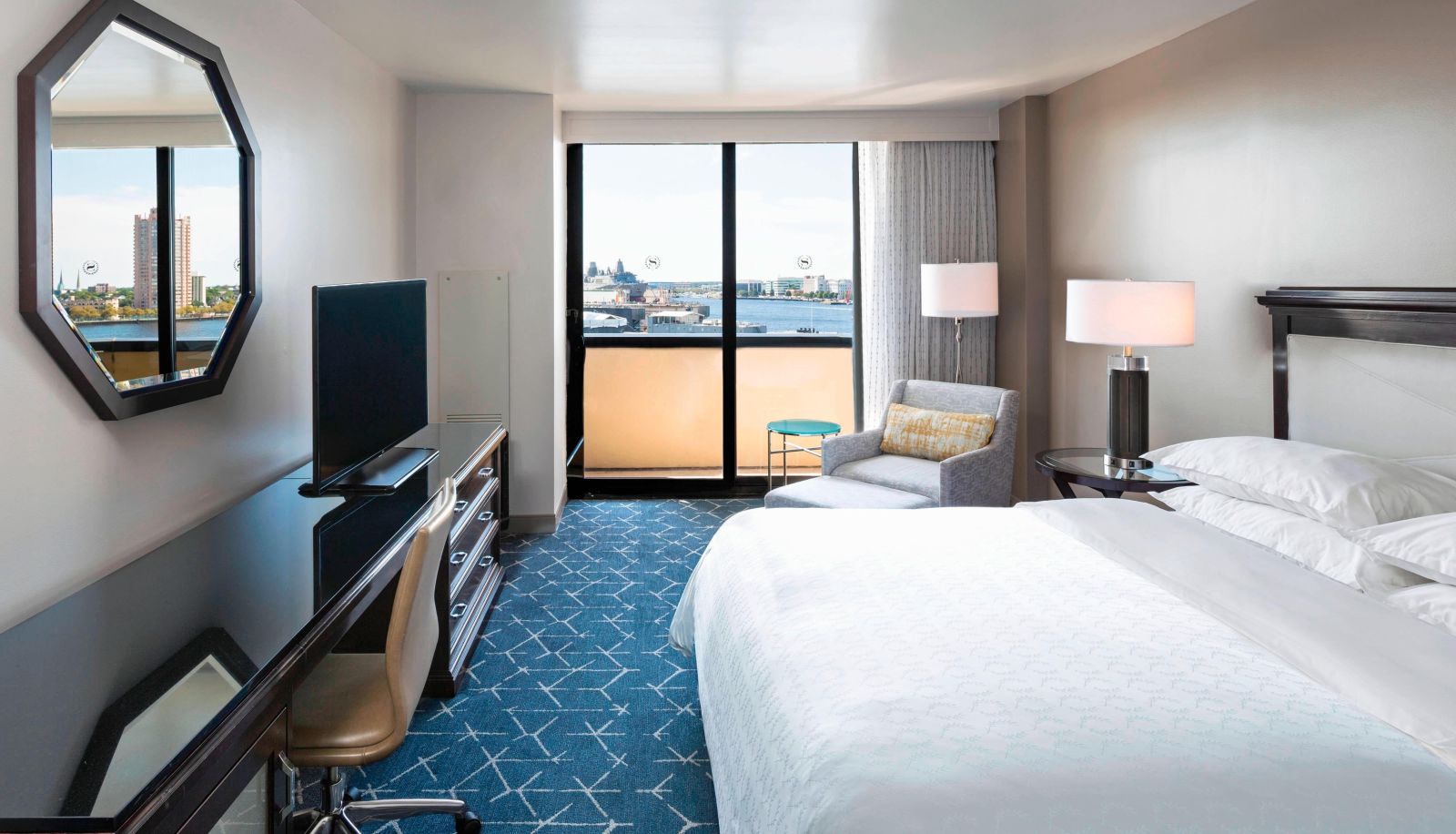 Zimmer - Sheraton Norfolk Waterside Hotel