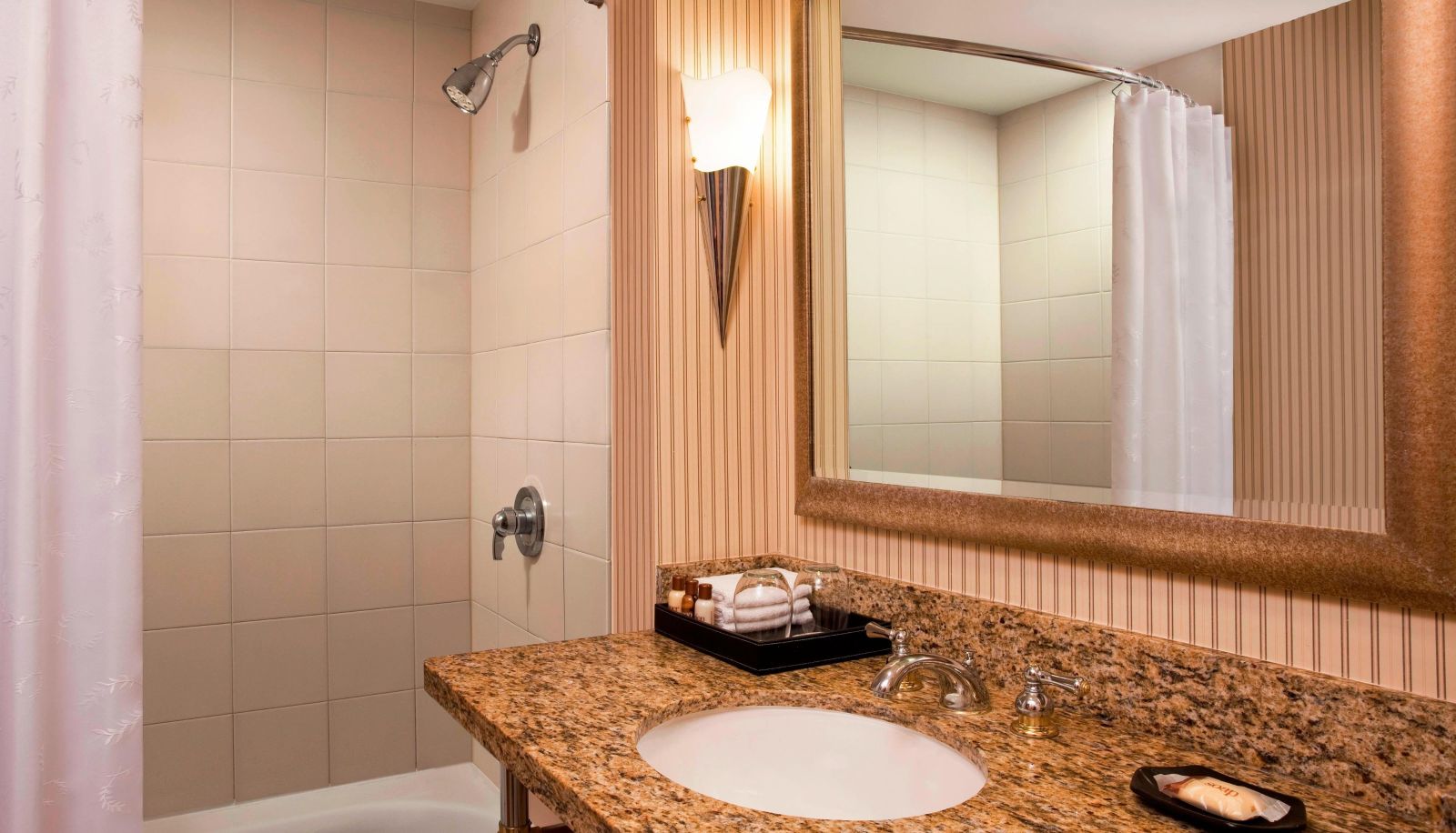 Room - Sheraton Atlantic City Convention Center Hotel