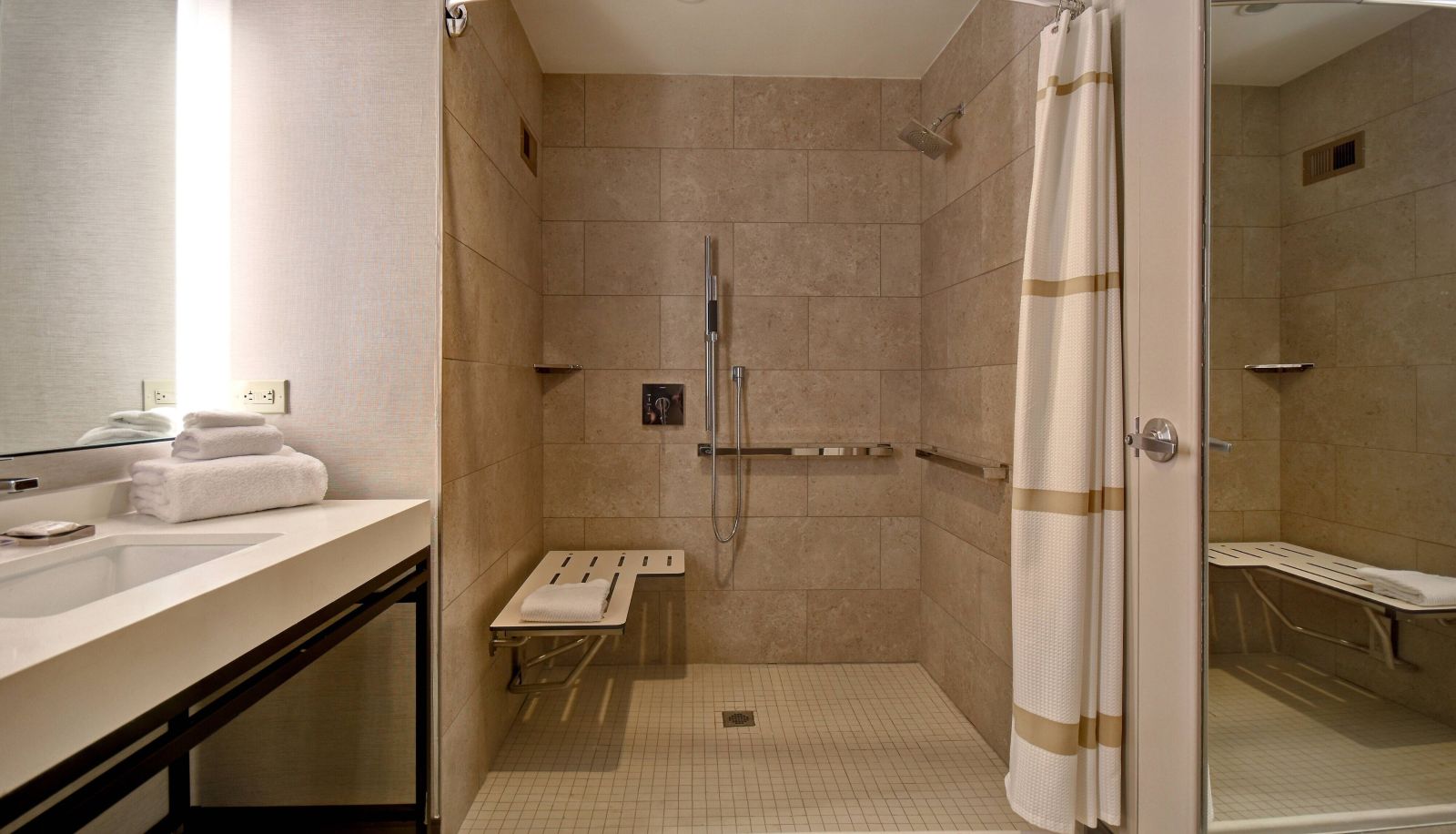 Zimmer - Dallas Fort Worth Marriott Hotel and Golf Club at Champions Circle