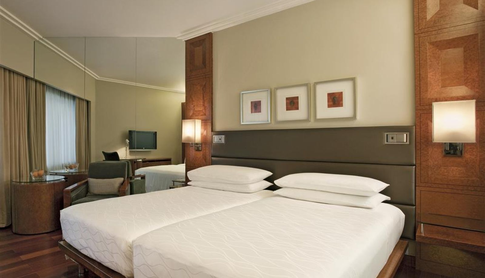 Zimmer - Hyatt Regency Delhi