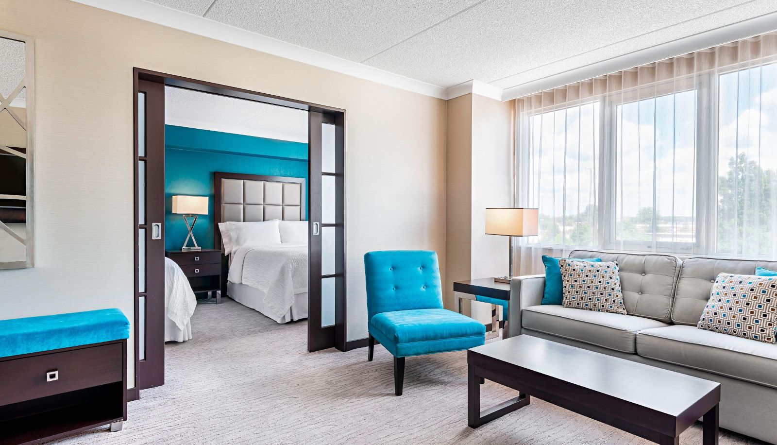 Zimmer - Four Points by Sheraton London