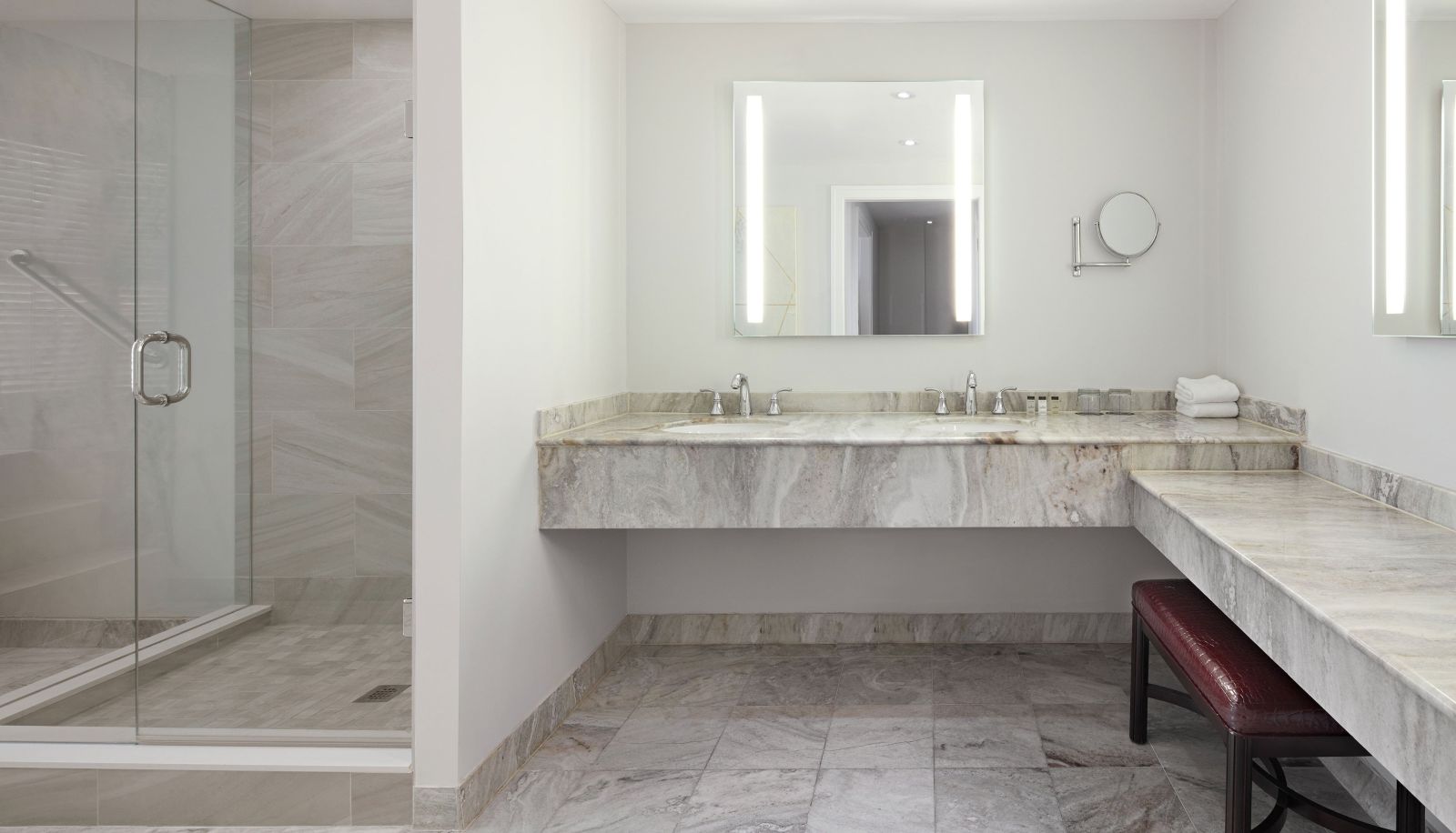 Zimmer - Sheraton Parkway Toronto North Hotel and Suites