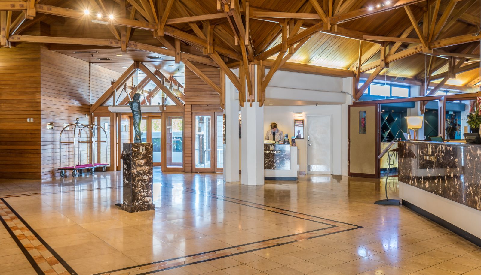 Hal - Millennium Hotel Rotorua