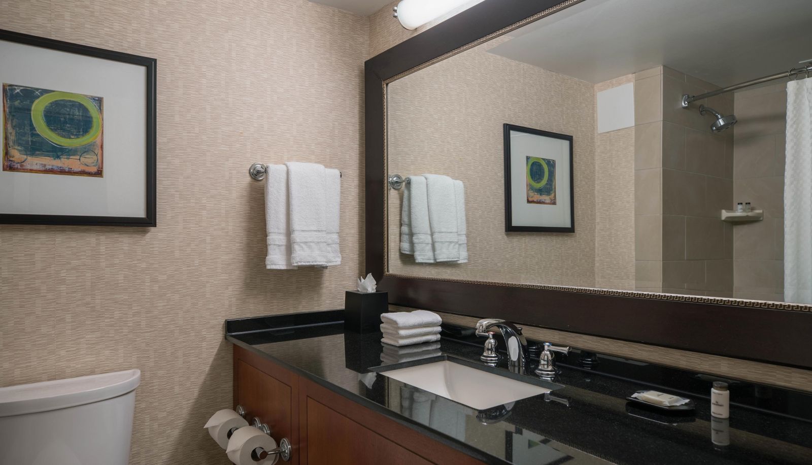Zimmer - Sheraton Kansas City Hotel at Crown Center