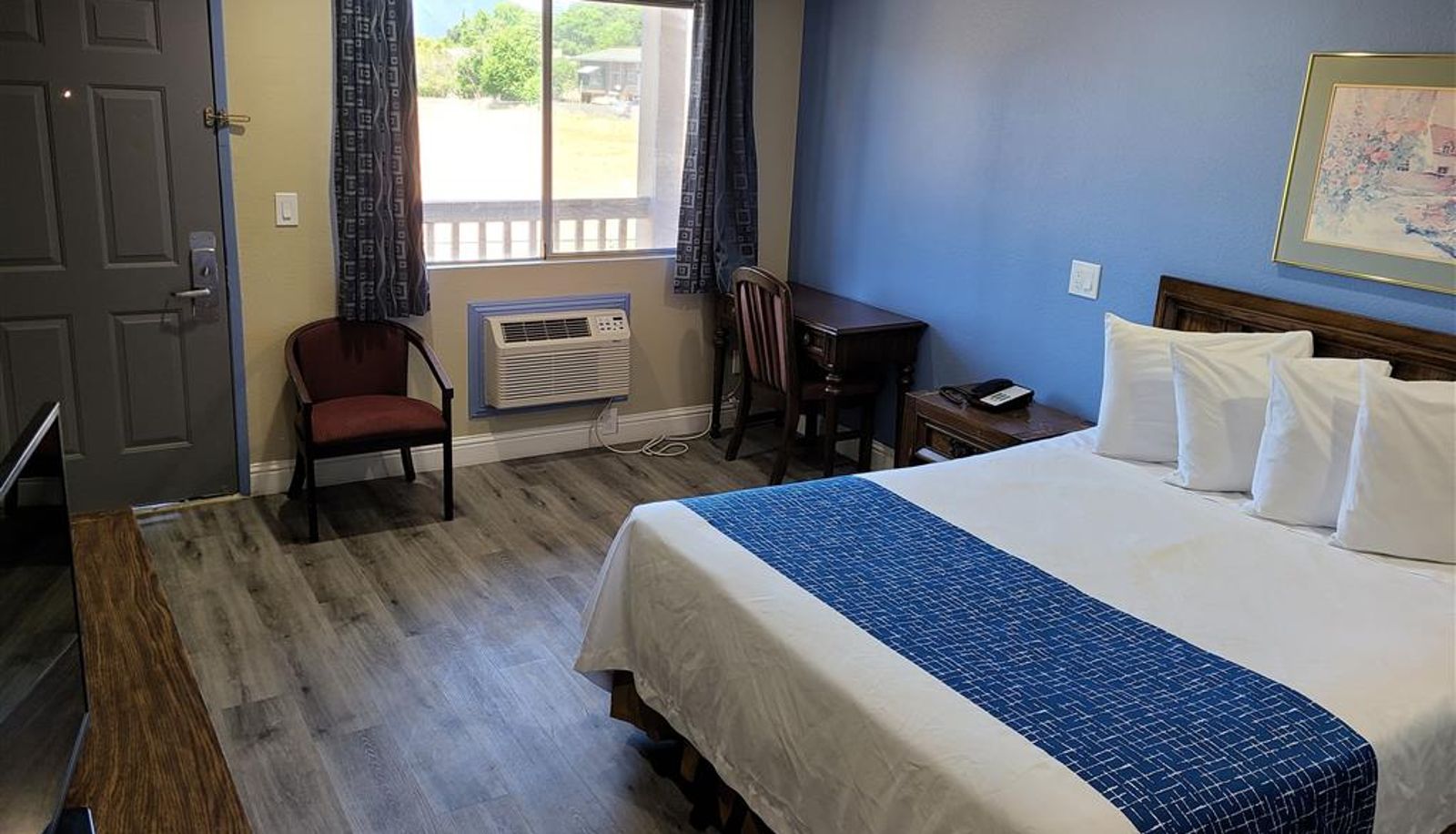 Camera - Travelodge by Wyndham Clearlake